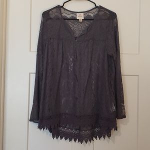 Gray lace long sleeved shirt